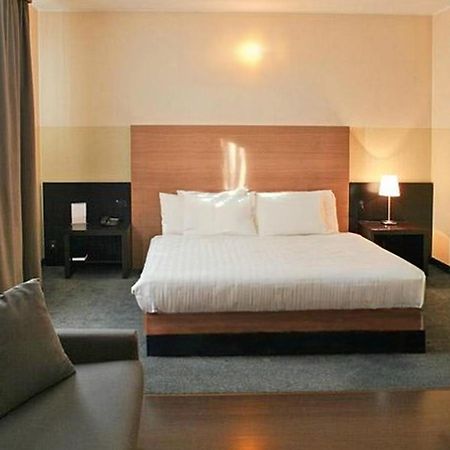 B&B Hotel Milano Cologno Studios Cologno Monzese Exterior photo