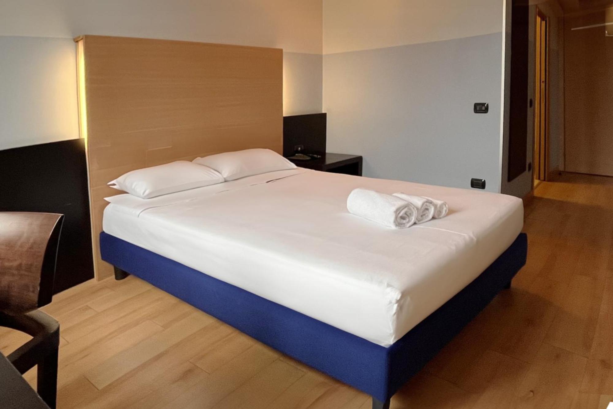 B&B Hotel Milano Cologno Studios Cologno Monzese Exterior photo