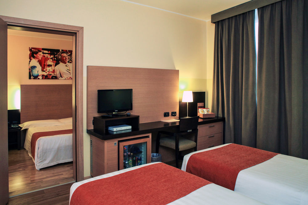 B&B Hotel Milano Cologno Studios Cologno Monzese Exterior photo