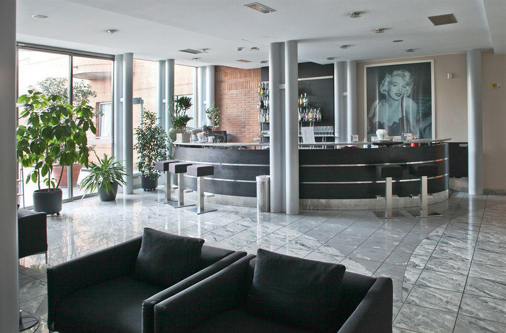 B&B Hotel Milano Cologno Studios Cologno Monzese Exterior photo